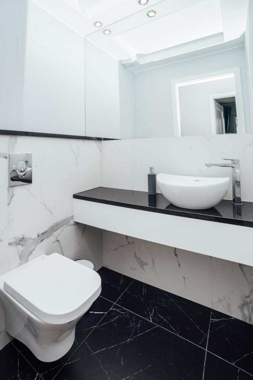 Pobookowane Chmielna Apartments Old Town Гданск Екстериор снимка