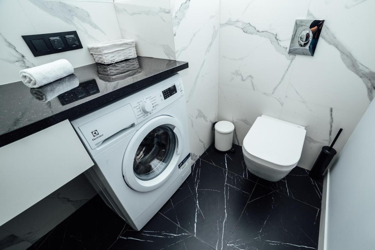 Pobookowane Chmielna Apartments Old Town Гданск Екстериор снимка